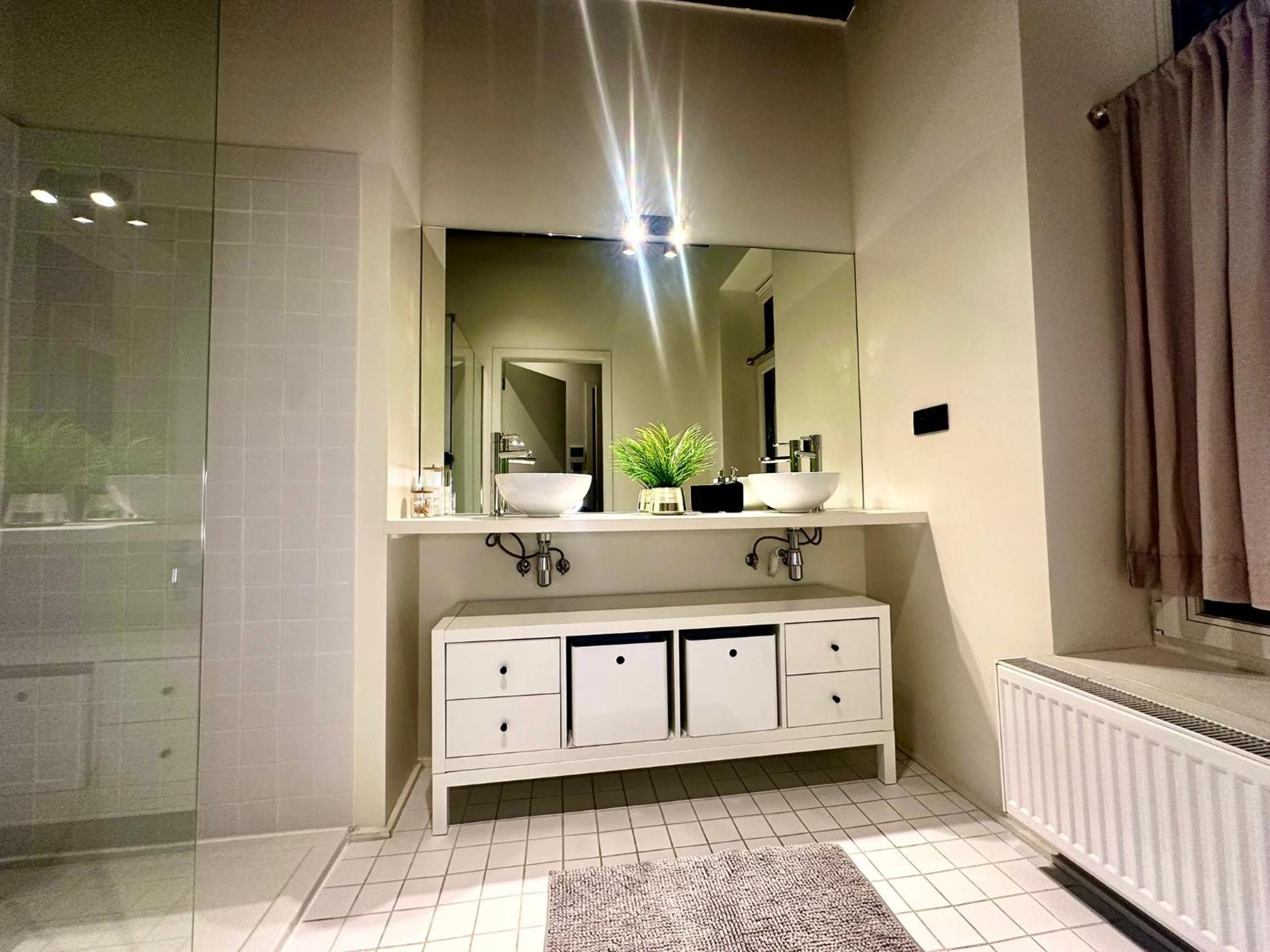 Luxury Suites Princess By Rikas Hotels Antwerpen Buitenkant foto