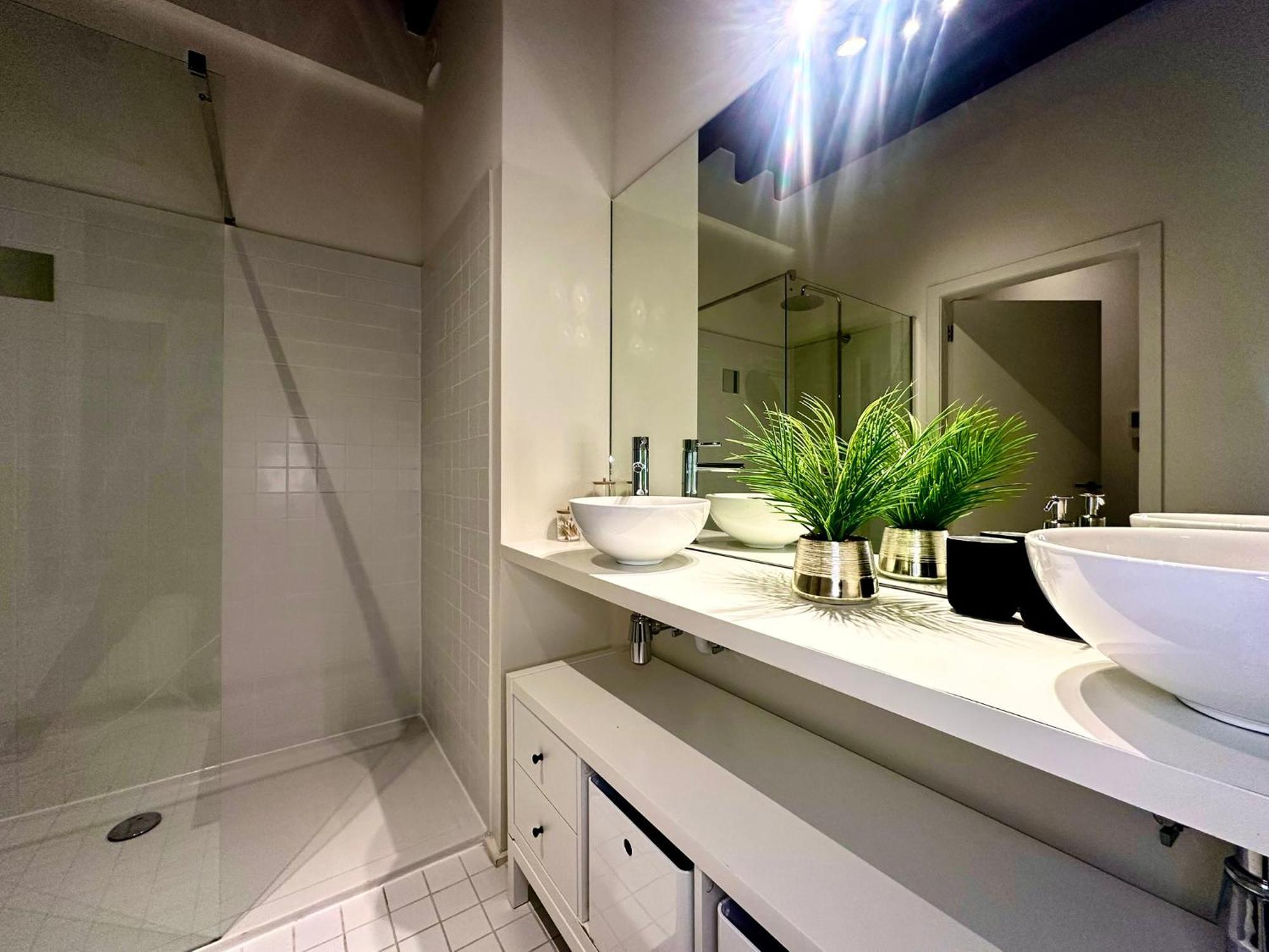 Luxury Suites Princess By Rikas Hotels Antwerpen Buitenkant foto