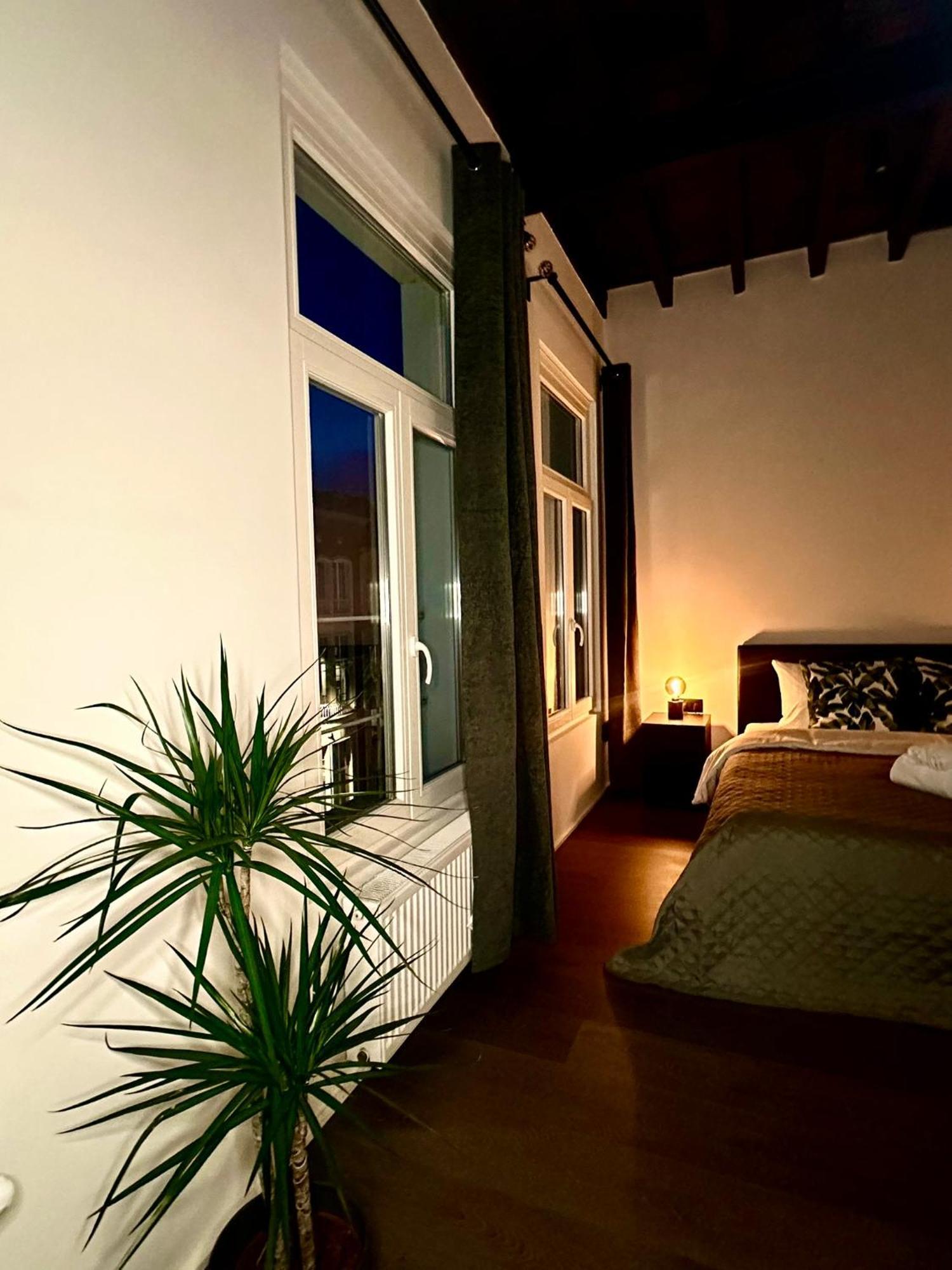 Luxury Suites Princess By Rikas Hotels Antwerpen Buitenkant foto